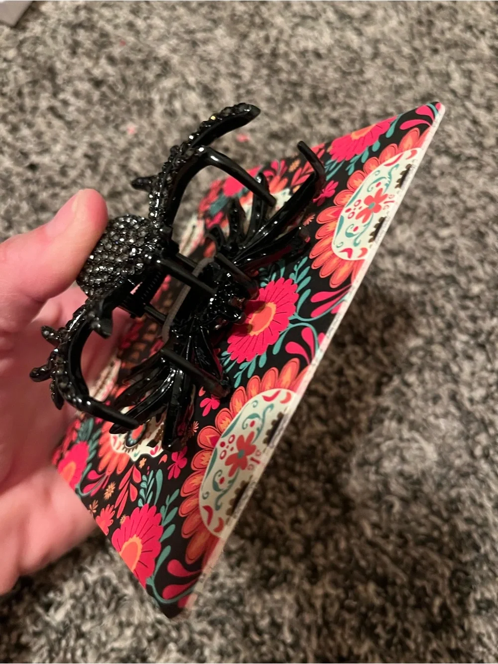 Piper K spider hair clip